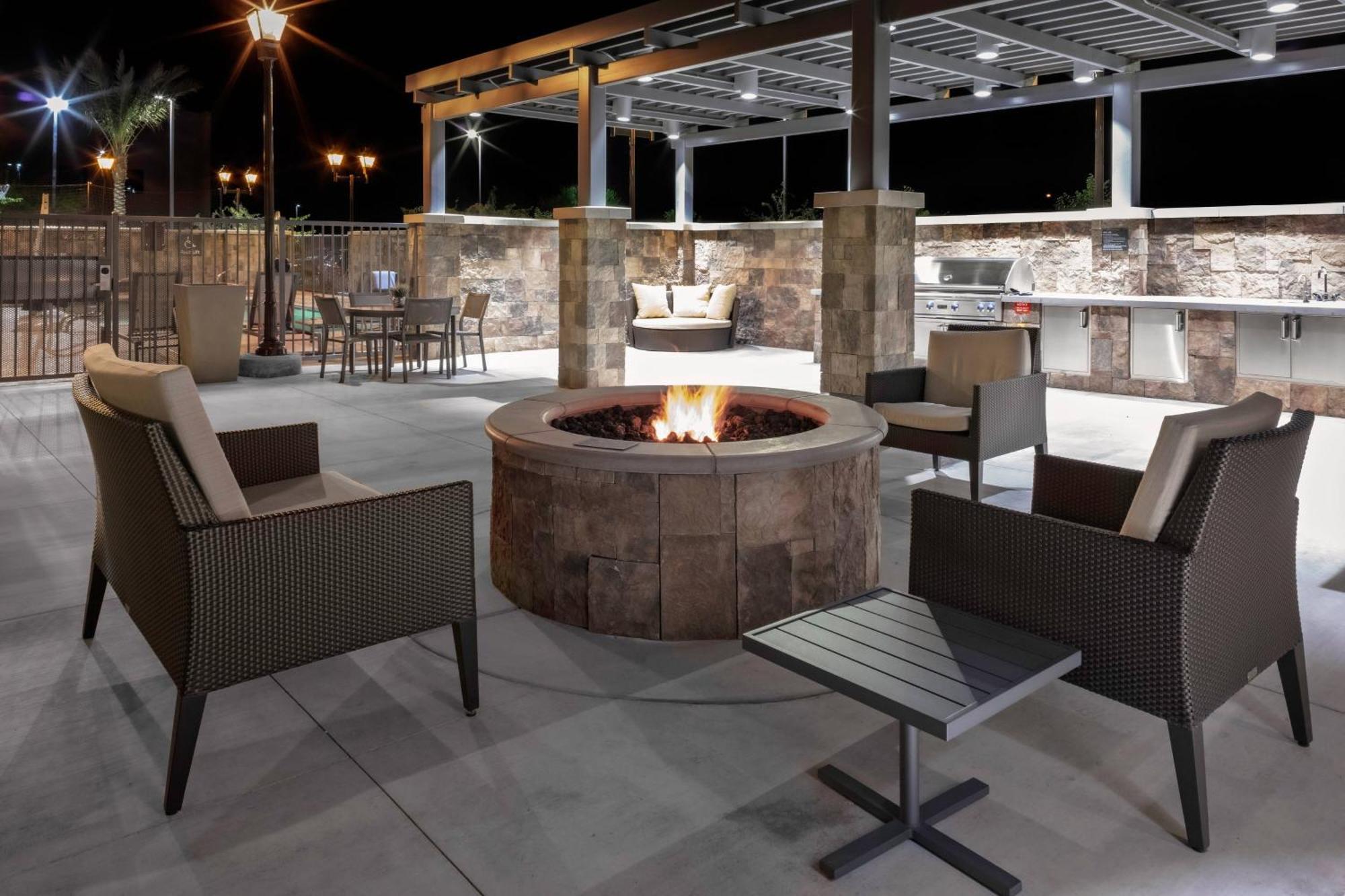 Residence Inn By Marriott Phoenix Mesa East Exterior foto